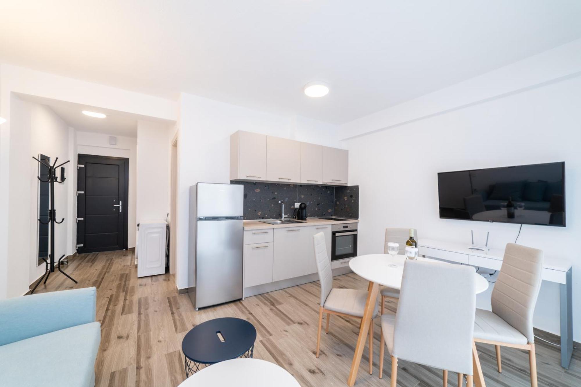 Aphrodite Residential Complex Офринион Екстериор снимка